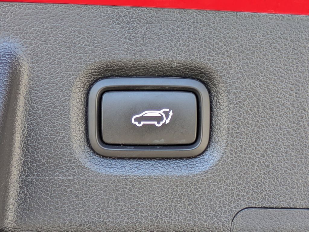 Thumbnail: 2020 Hyundai Santa Fe - 24