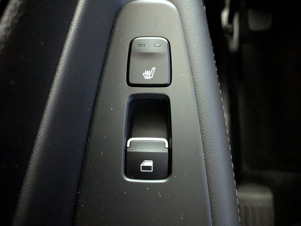 Thumbnail: 2020 Hyundai Santa Fe - 24