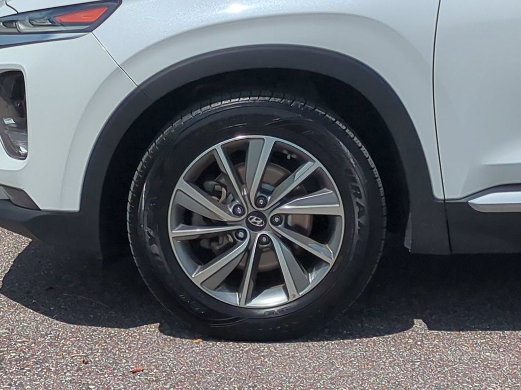 Thumbnail: 2019 Hyundai Santa Fe - 8