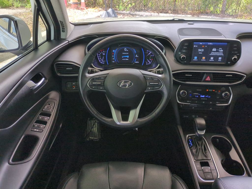 Thumbnail: 2019 Hyundai Santa Fe - 10