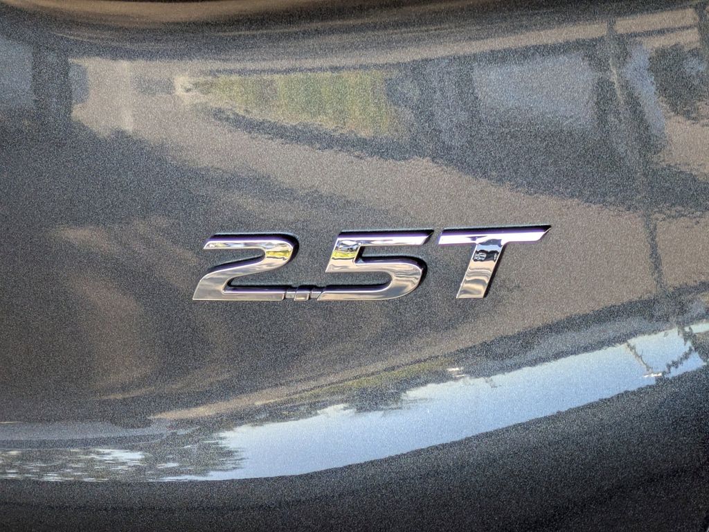 Thumbnail: 2022 Hyundai Santa Fe - 24