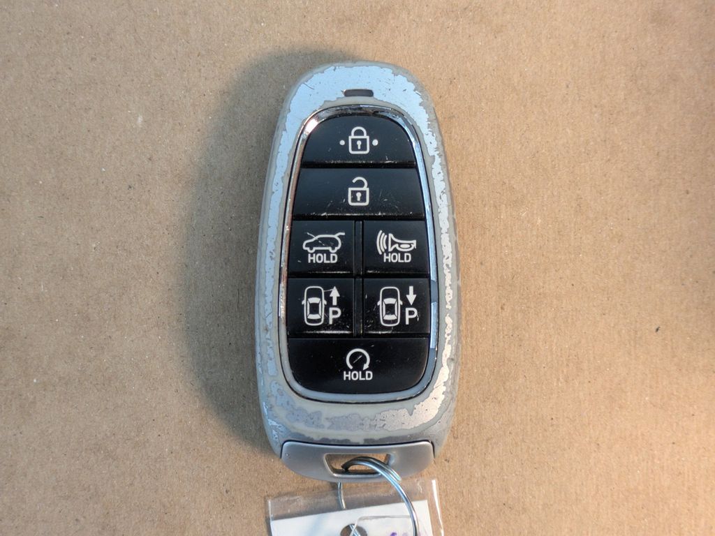 Thumbnail: 2022 Hyundai Santa Fe - 18