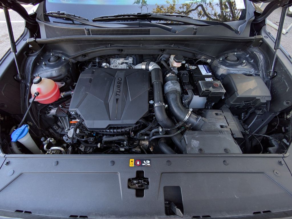 Thumbnail: 2022 Hyundai Santa Fe - 9