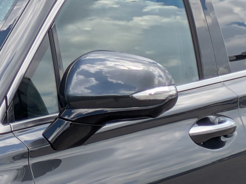 Thumbnail: 2023 Hyundai Santa Fe - 21