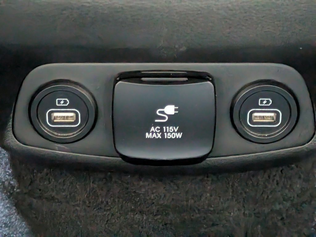 Thumbnail: 2023 Hyundai Santa Fe - 27