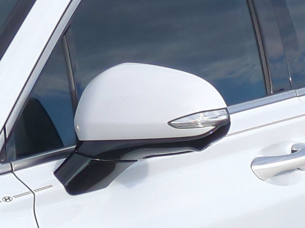 Thumbnail: 2023 Hyundai Santa Fe - 21