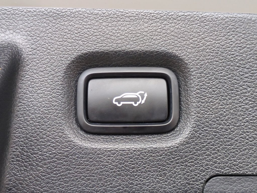 Thumbnail: 2023 Hyundai Santa Fe - 22