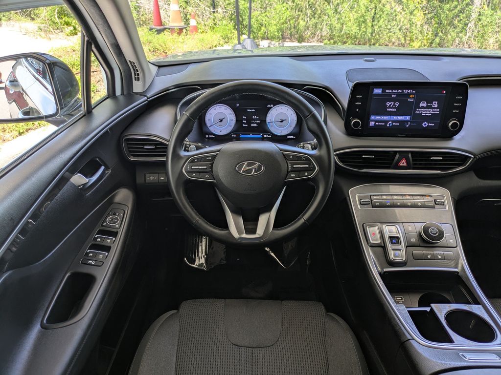 Thumbnail: 2022 Hyundai Santa Fe - 10