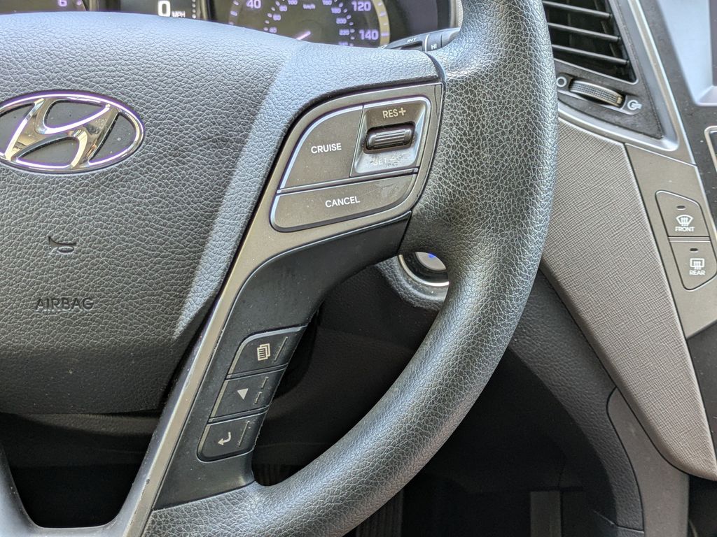Thumbnail: 2018 Hyundai Santa Fe - 32