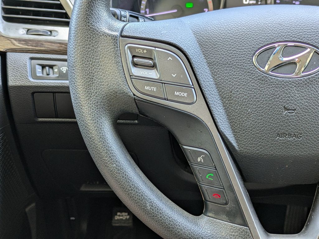 Thumbnail: 2018 Hyundai Santa Fe - 31
