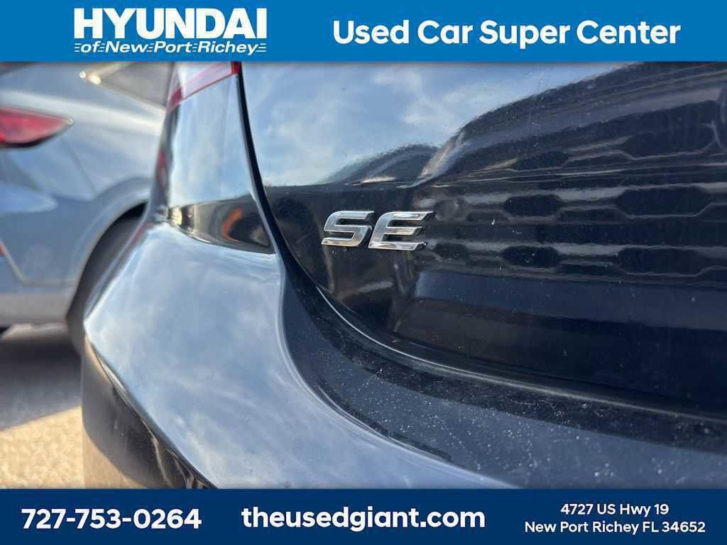 Thumbnail: 2019 Hyundai Elantra - 4