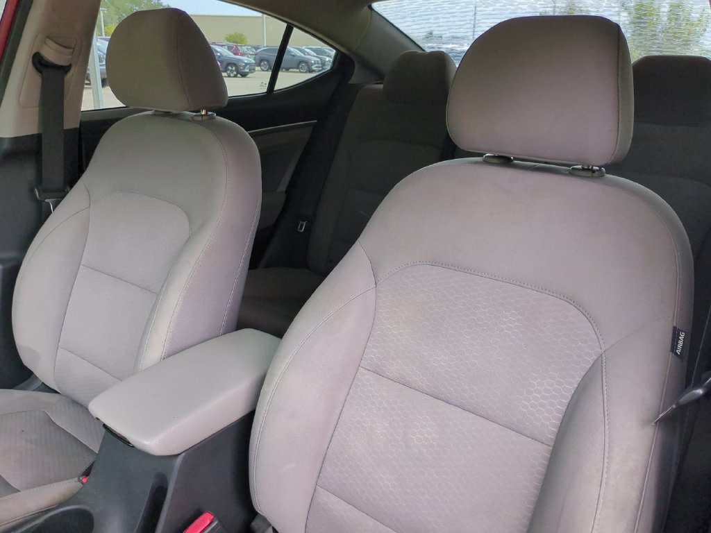 Thumbnail: 2020 Hyundai Elantra - 12