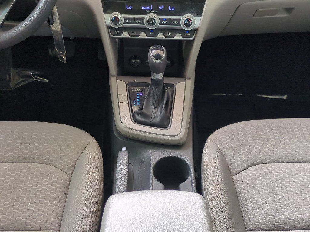 Thumbnail: 2020 Hyundai Elantra - 15