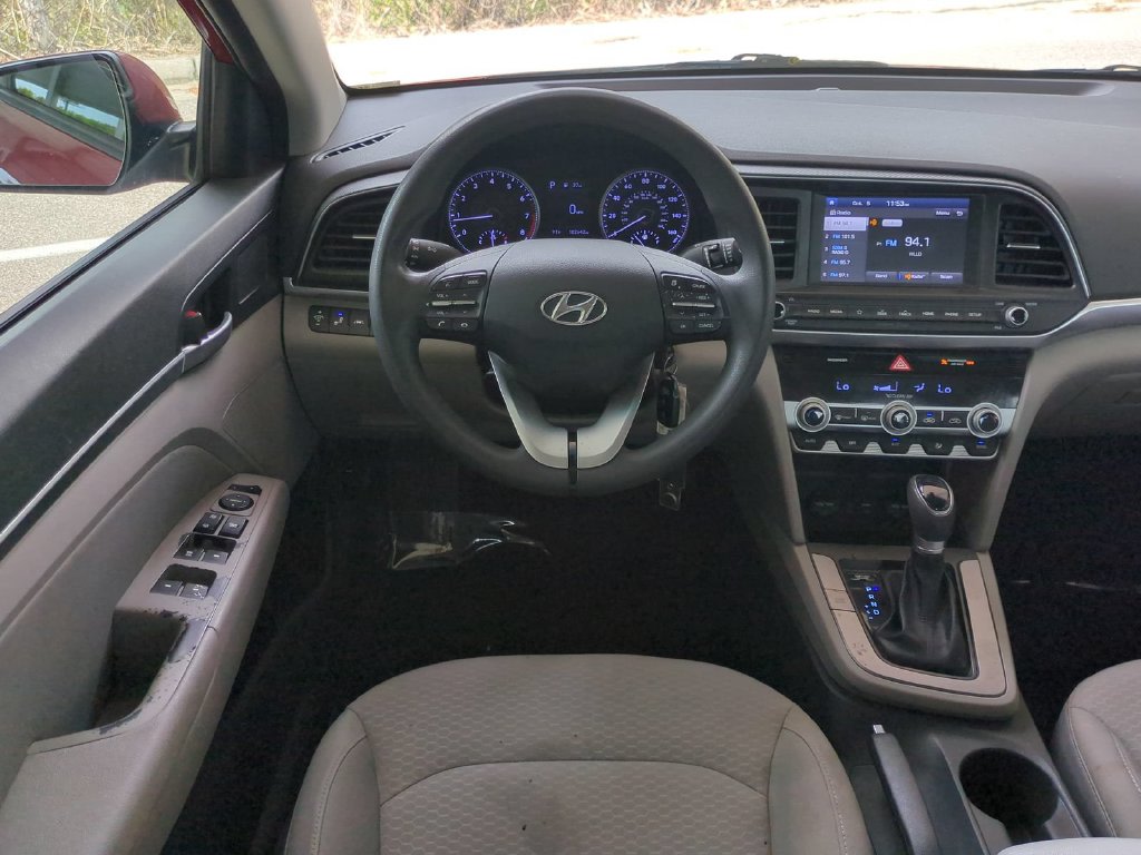 Thumbnail: 2020 Hyundai Elantra - 10
