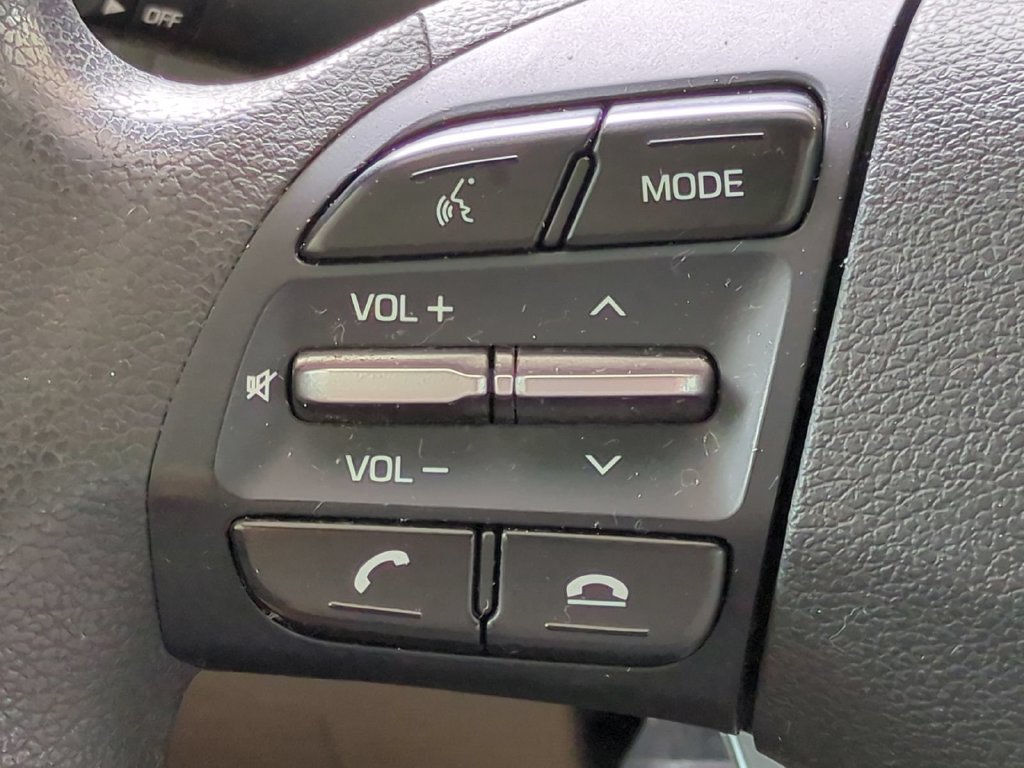 Thumbnail: 2020 Hyundai Elantra - 25