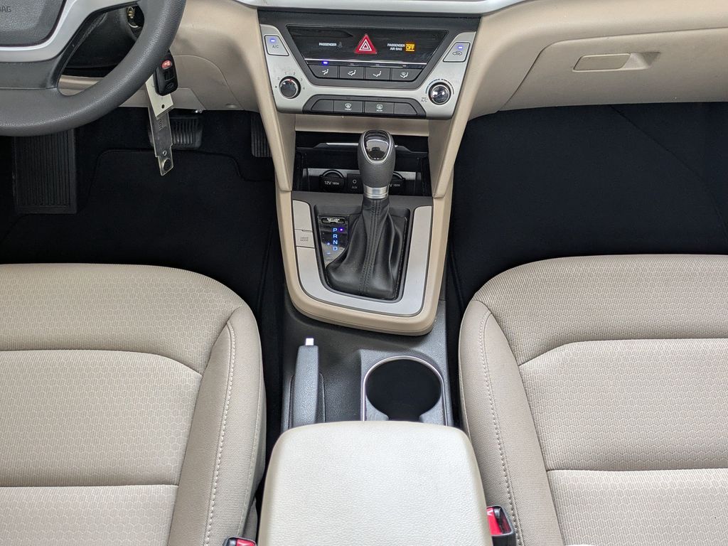 Thumbnail: 2018 Hyundai Elantra - 14