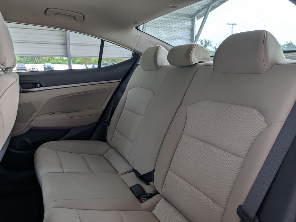 Thumbnail: 2018 Hyundai Elantra - 12