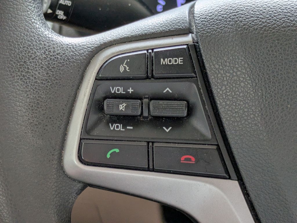 Thumbnail: 2018 Hyundai Elantra - 25