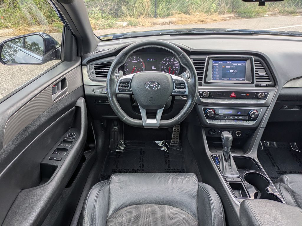 Thumbnail: 2018 Hyundai Sonata - 10