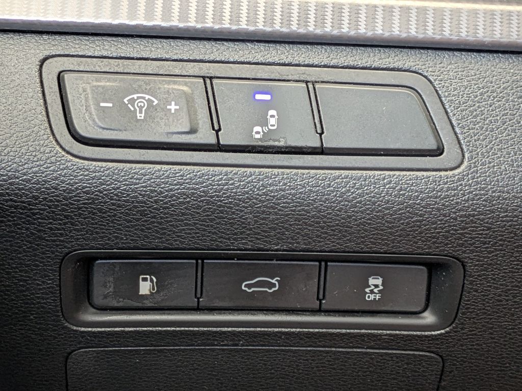 Thumbnail: 2018 Hyundai Sonata - 30