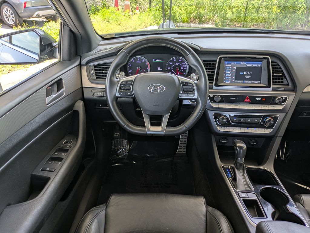 Thumbnail: 2018 Hyundai Sonata - 10