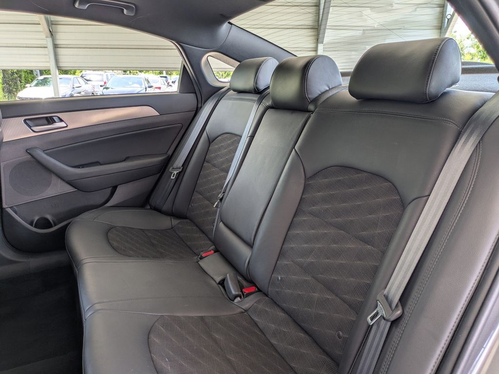 Thumbnail: 2018 Hyundai Sonata - 13