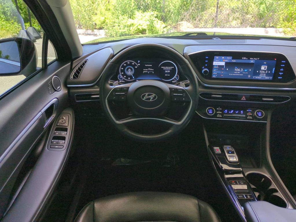 Thumbnail: 2021 Hyundai Sonata - 10