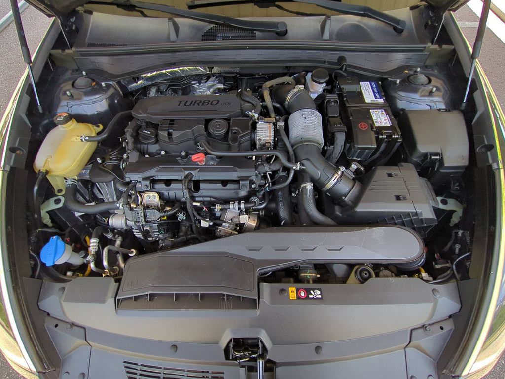 Thumbnail: 2021 Hyundai Sonata - 9