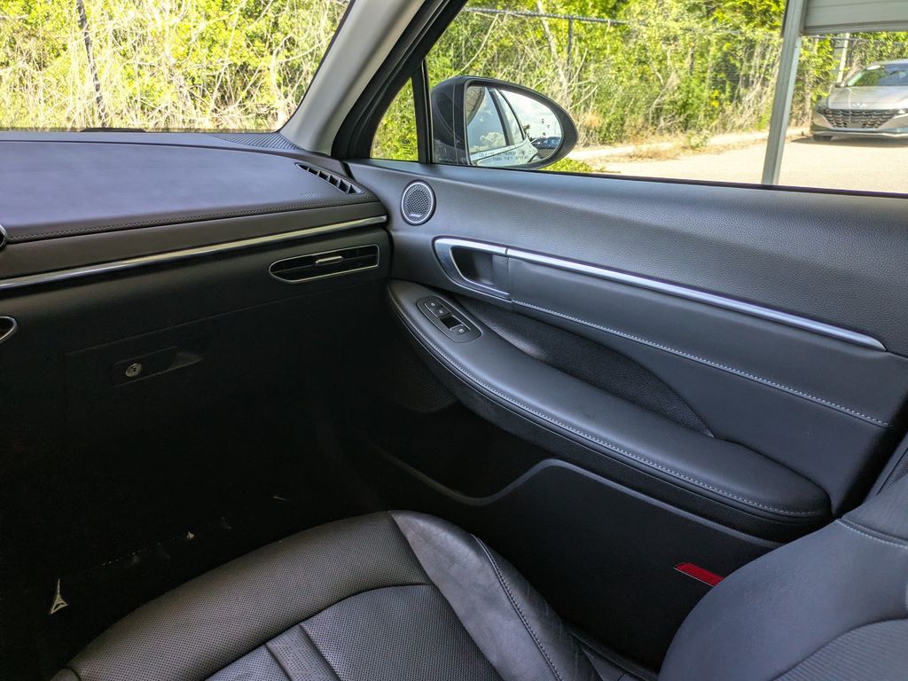 Thumbnail: 2021 Hyundai Sonata - 24