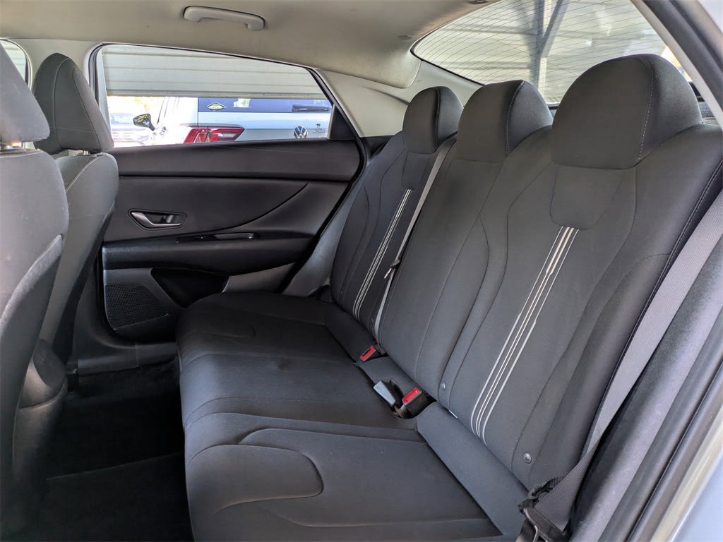 Thumbnail: 2021 Hyundai Elantra - 13