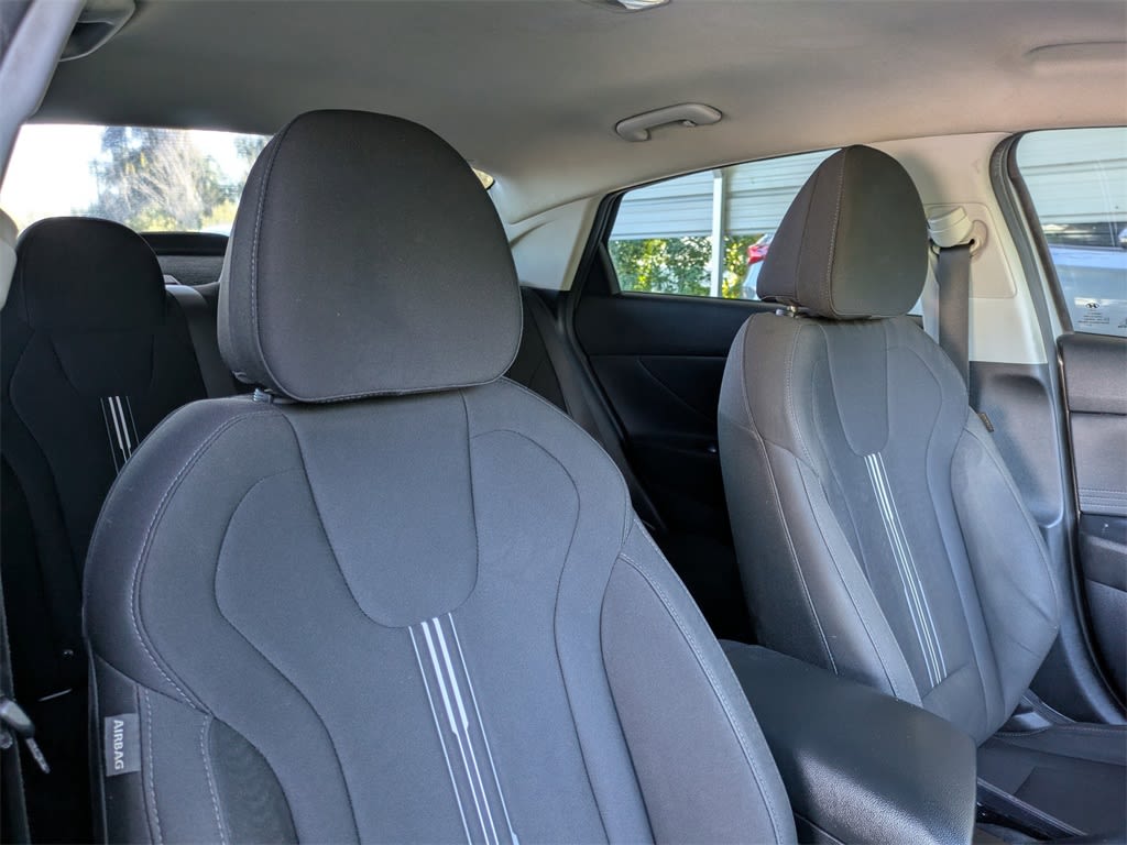 Thumbnail: 2021 Hyundai Elantra - 11