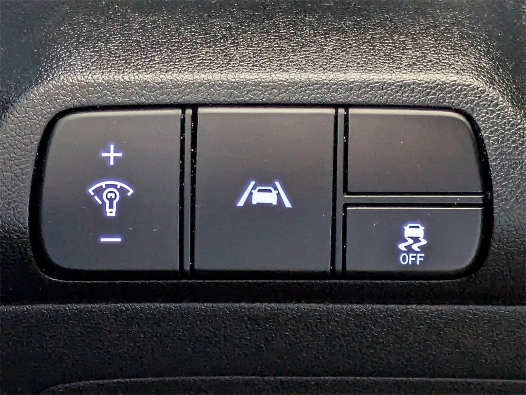 Thumbnail: 2021 Hyundai Elantra - 25