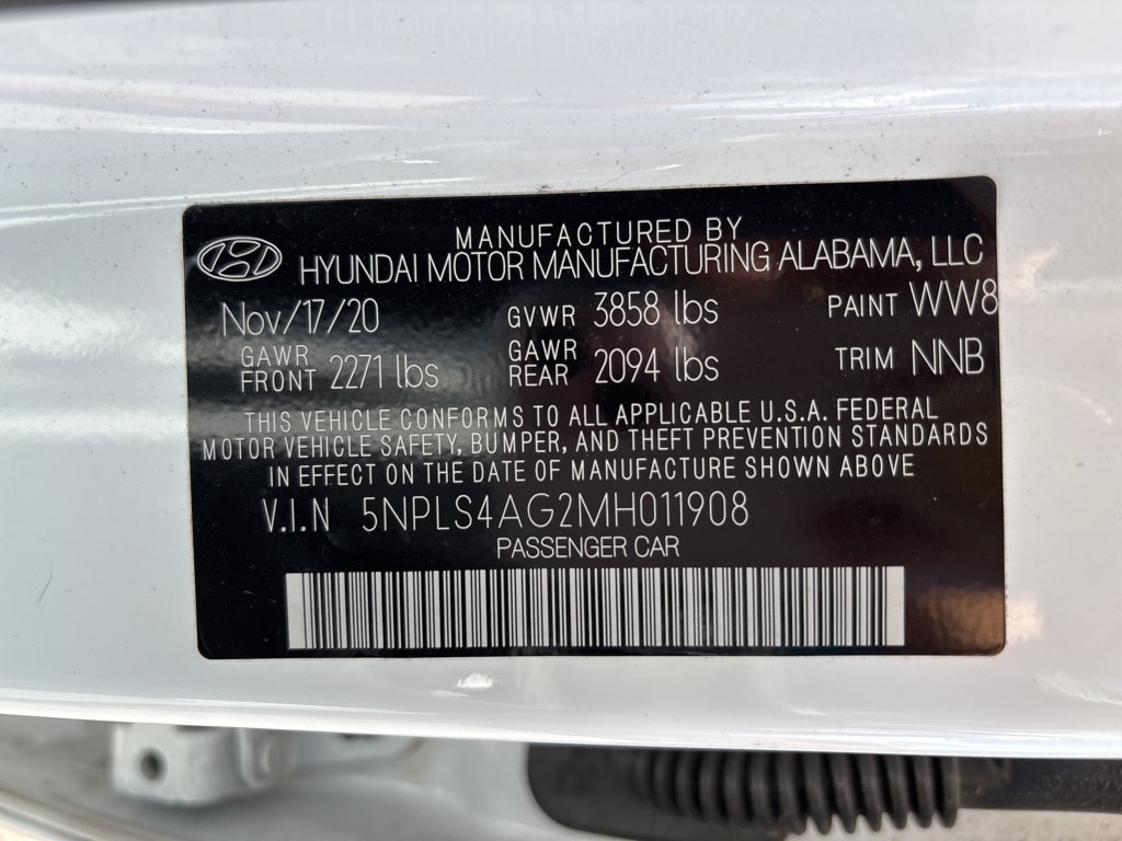 Thumbnail: 2021 Hyundai Elantra - 9