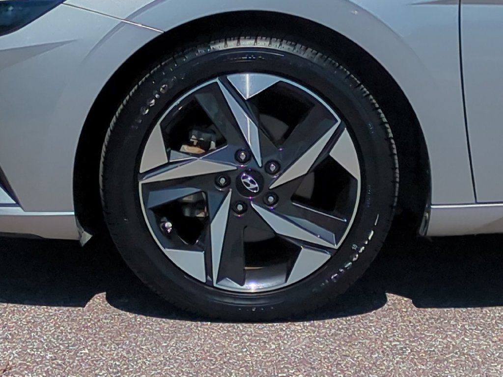 Thumbnail: 2023 Hyundai Elantra - 7
