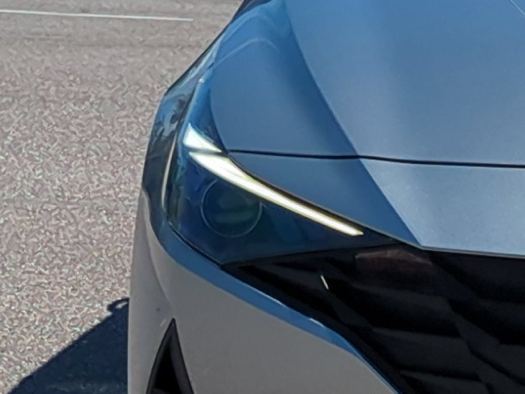 Thumbnail: 2023 Hyundai Elantra - 18
