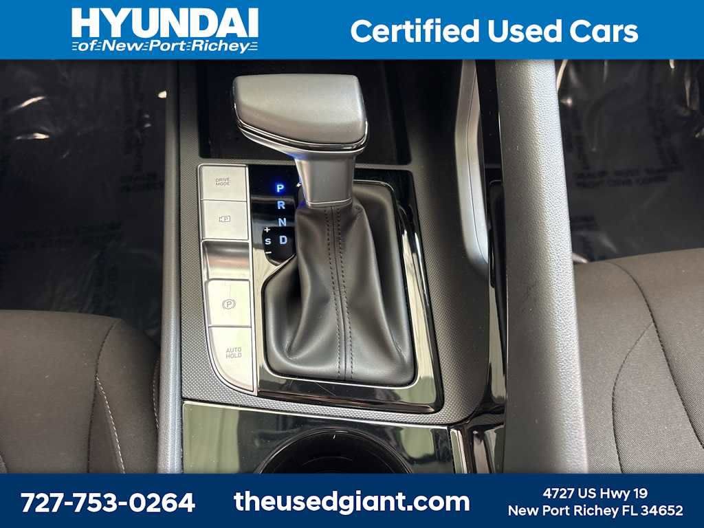 Thumbnail: 2023 Hyundai Elantra - 15