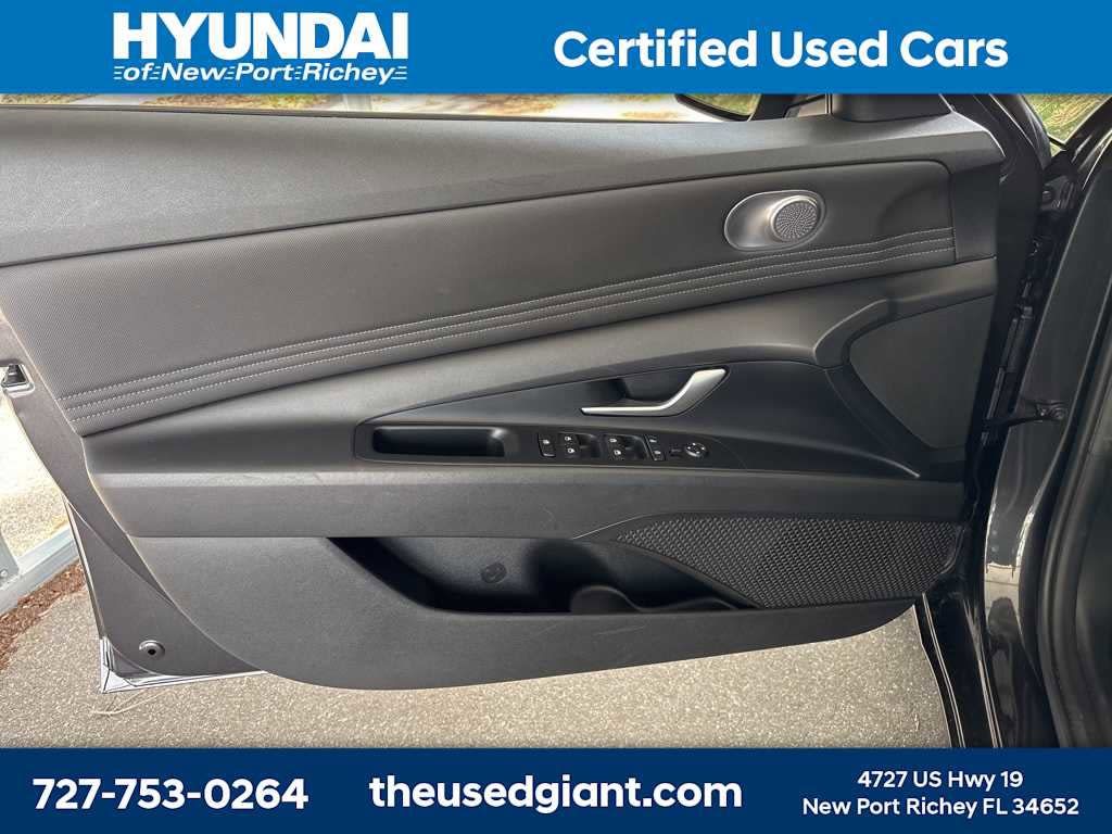 Thumbnail: 2023 Hyundai Elantra - 21