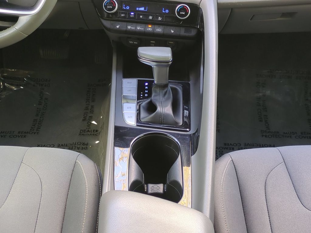 Thumbnail: 2021 Hyundai Elantra - 14