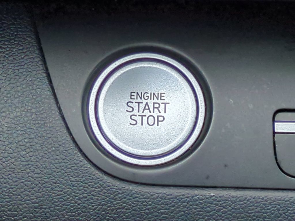Thumbnail: 2023 Hyundai Elantra - 31