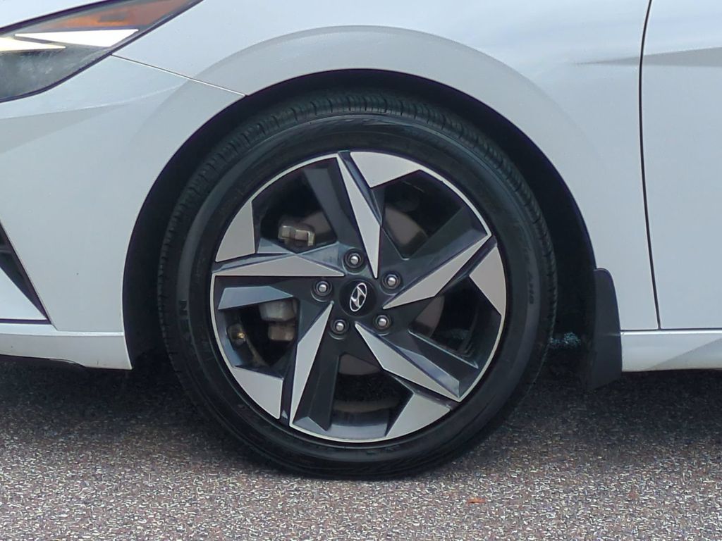 Thumbnail: 2023 Hyundai Elantra - 7
