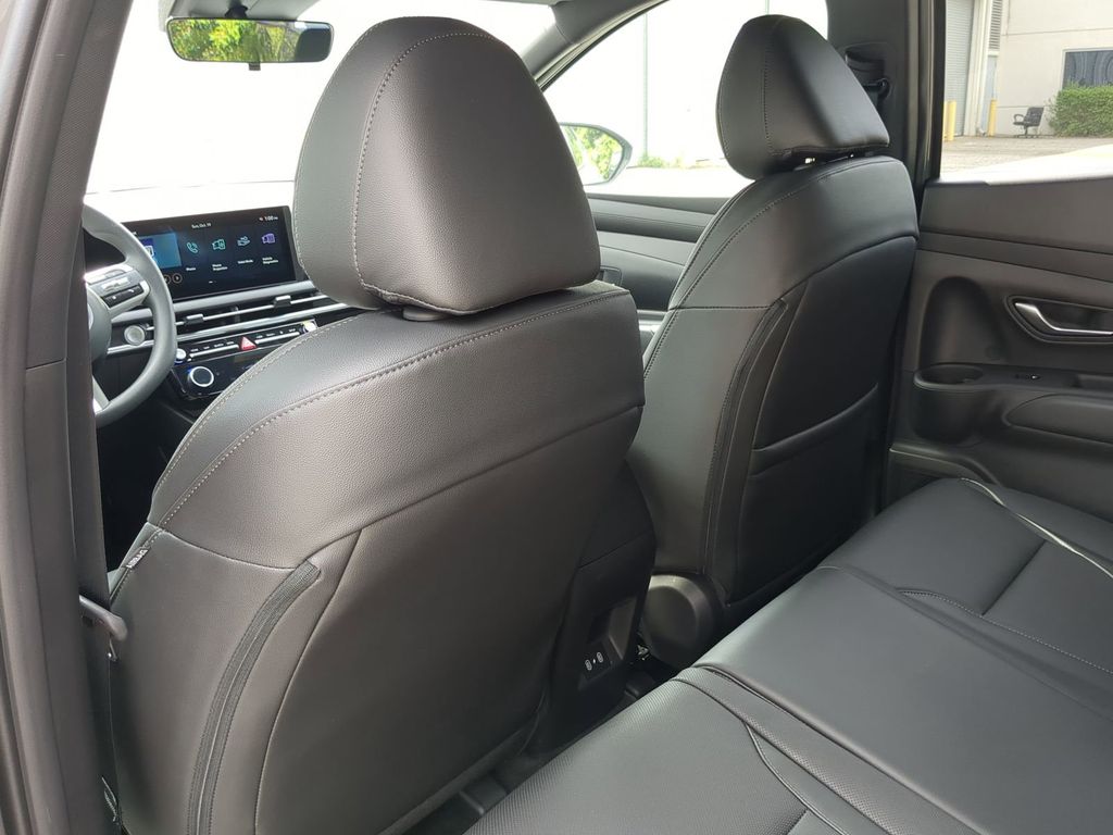 Thumbnail: 2026 Hyundai Santa Cruz - 12