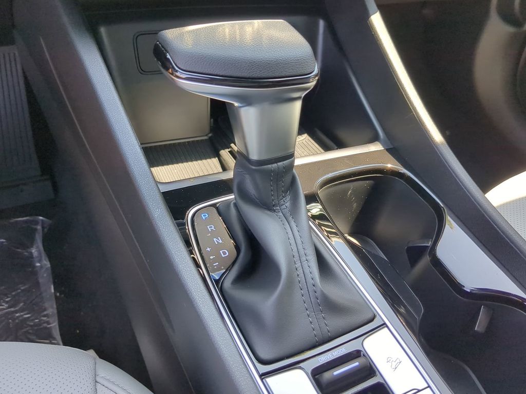 Thumbnail: 2026 Hyundai Santa Cruz - 14