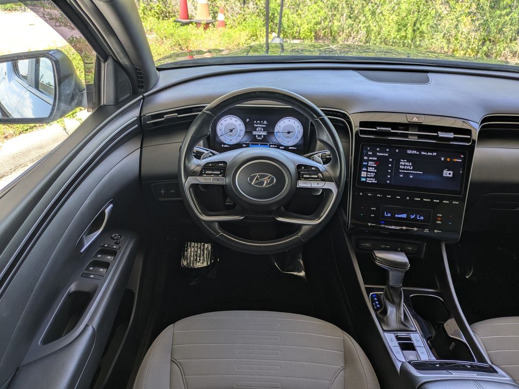 Thumbnail: 2023 Hyundai Santa Cruz - 10