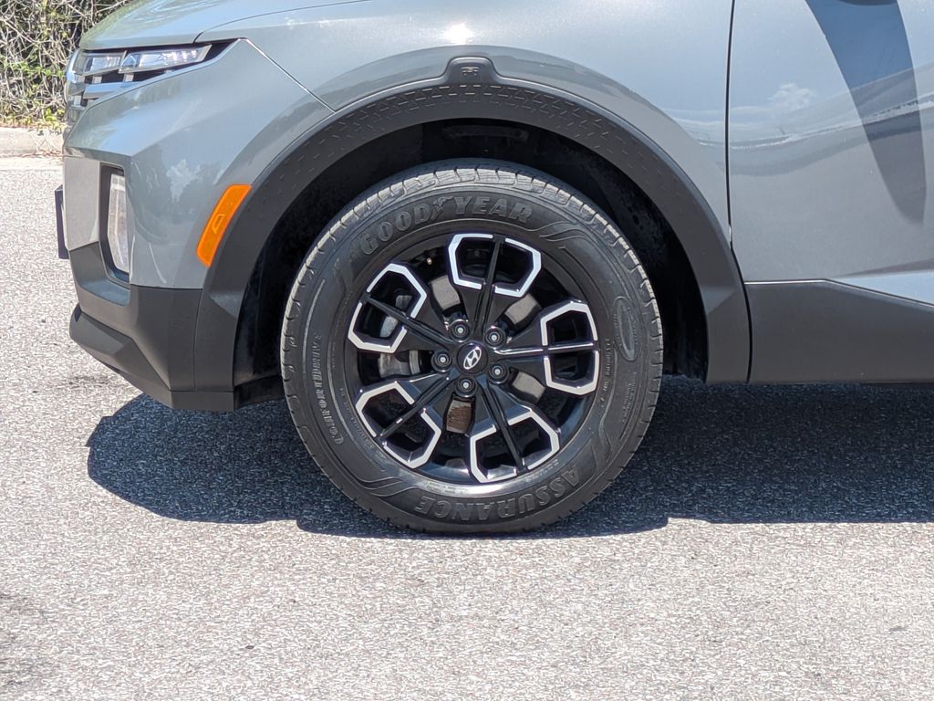 Thumbnail: 2023 Hyundai Santa Cruz - 8