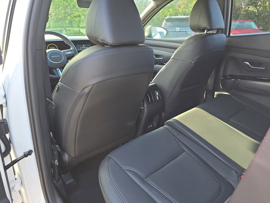 Thumbnail: 2026 Hyundai Santa Cruz - 10