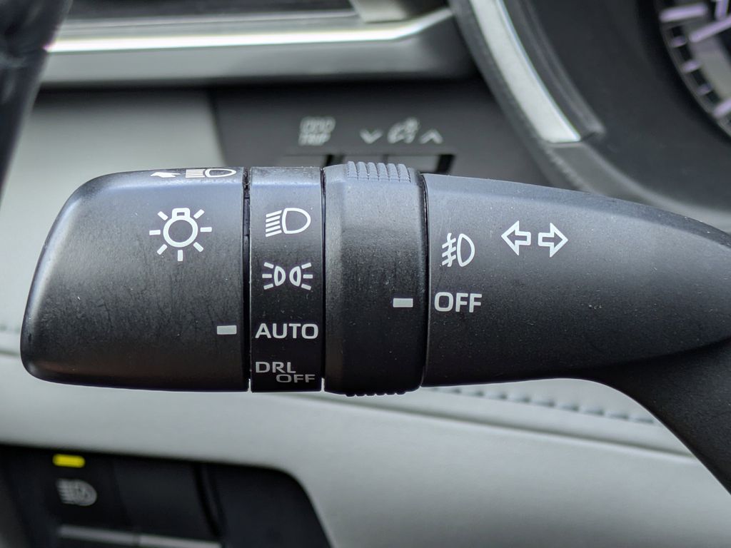 Thumbnail: 2021 Toyota Highlander - 16
