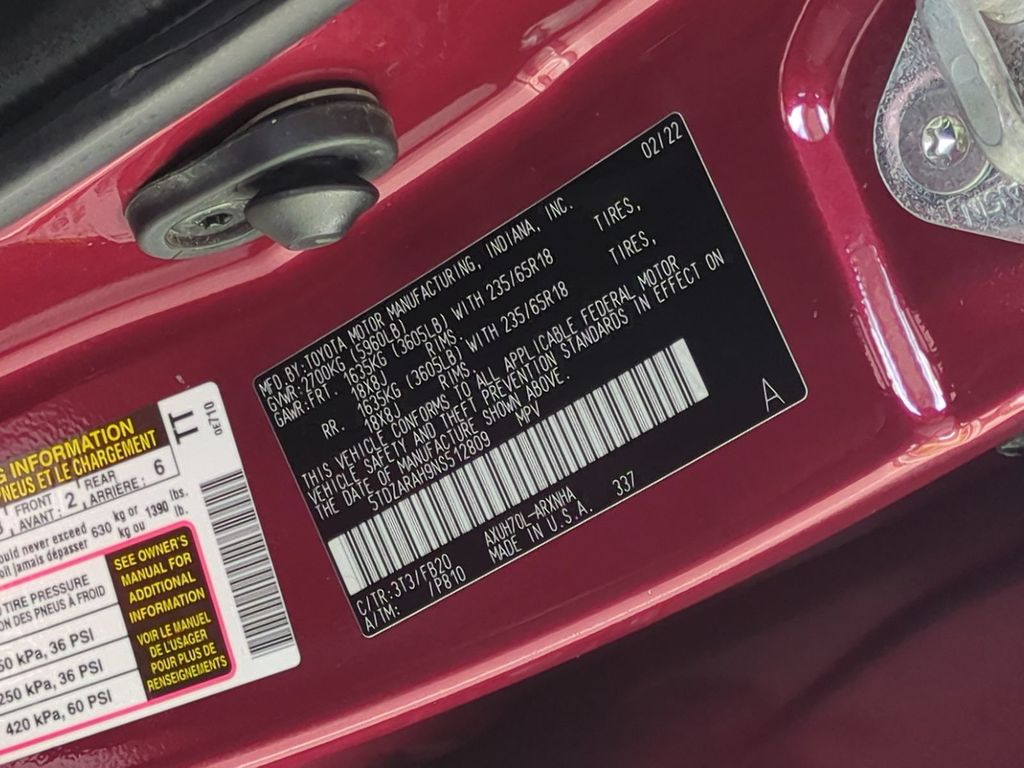 Thumbnail: 2022 Toyota Highlander - 19