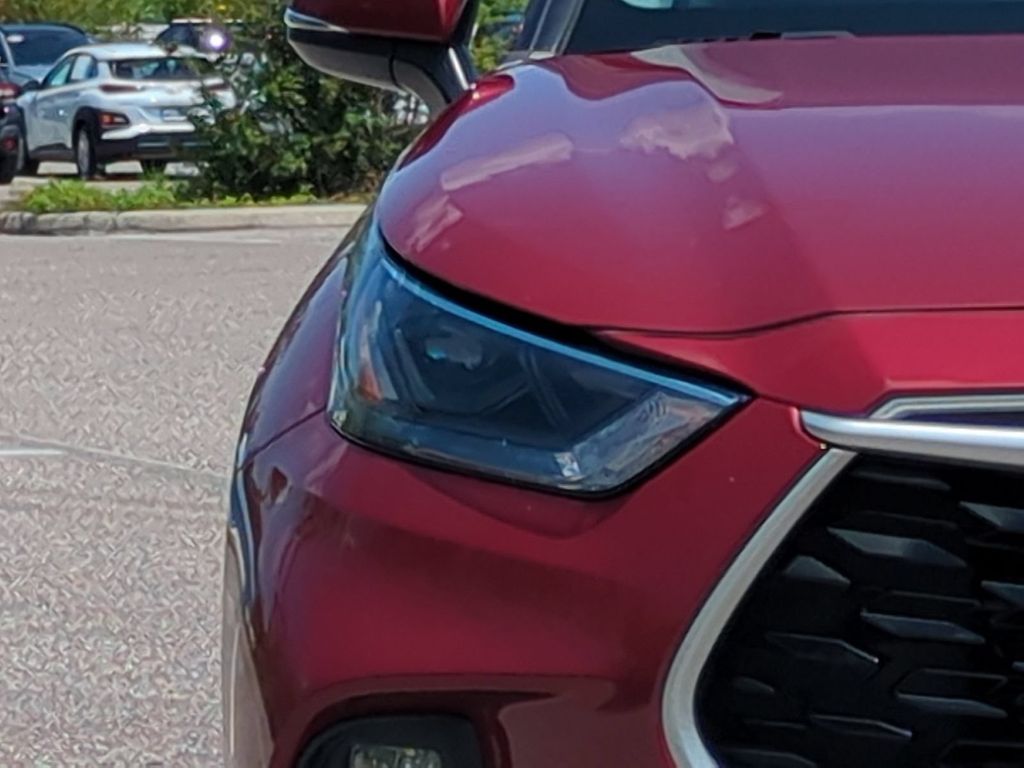 Thumbnail: 2022 Toyota Highlander - 21
