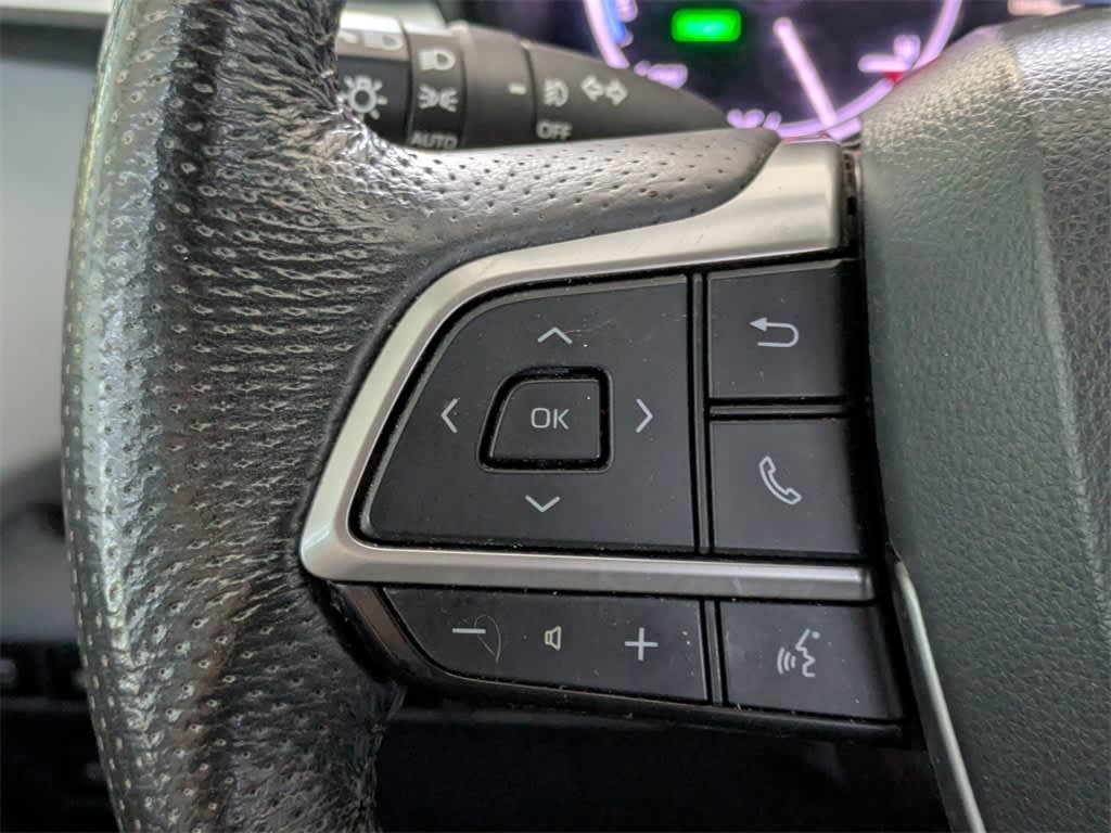 Thumbnail: 2022 Toyota Sienna - 41