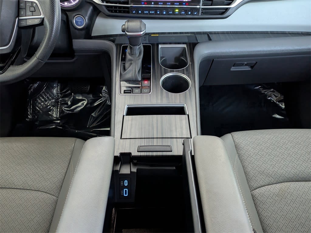 Thumbnail: 2022 Toyota Sienna - 15